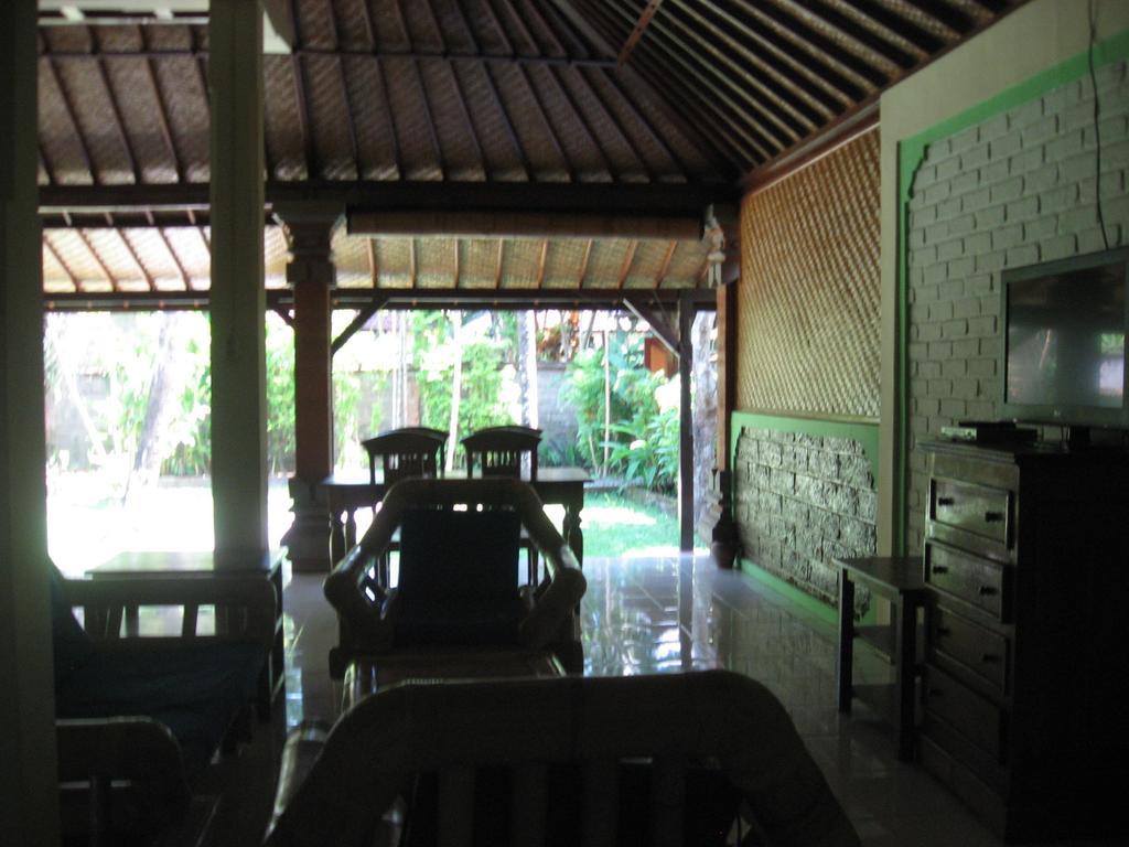 Villa Mahalini 1 Seminyak Rom bilde